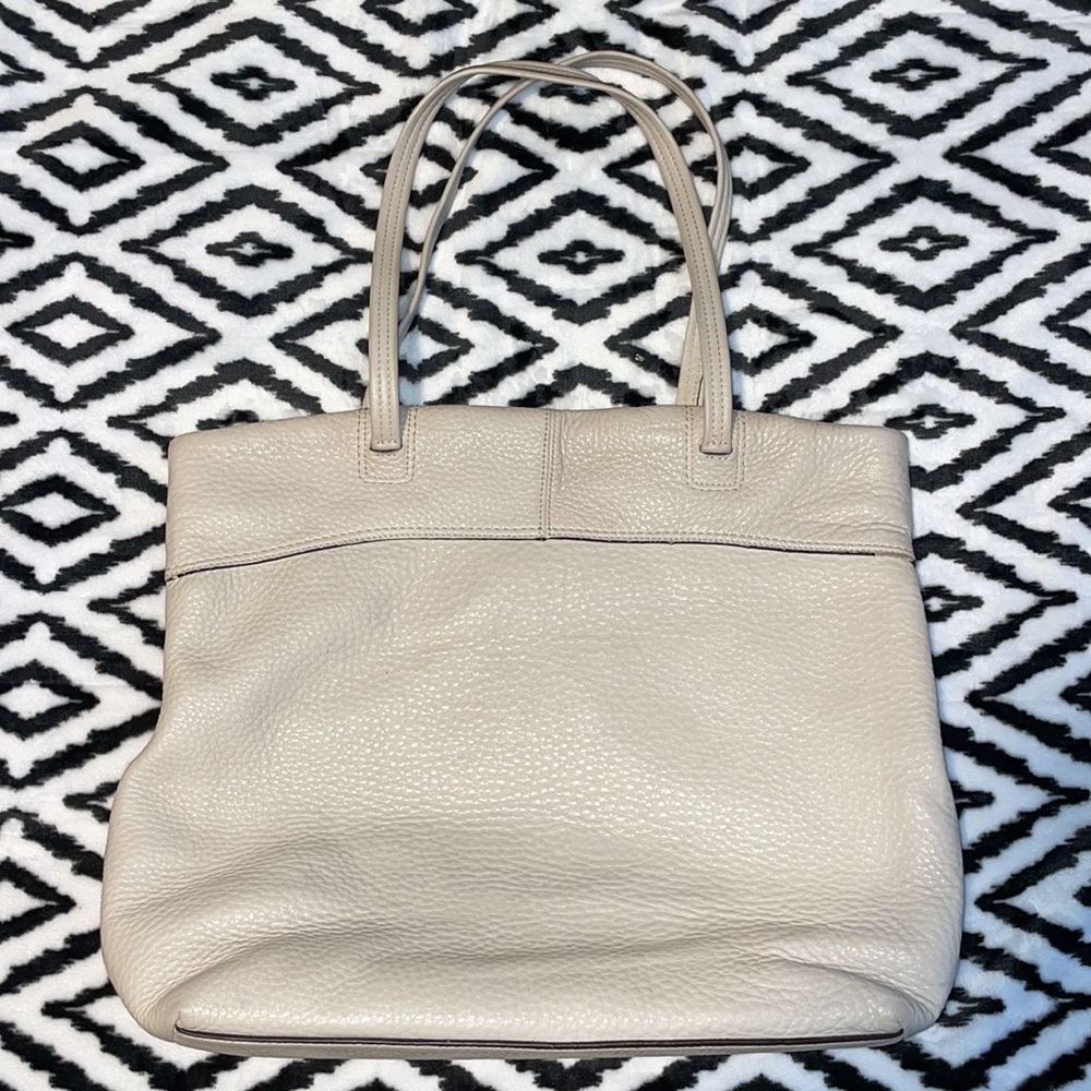 Cream Coach bag - Picture 3 of 8